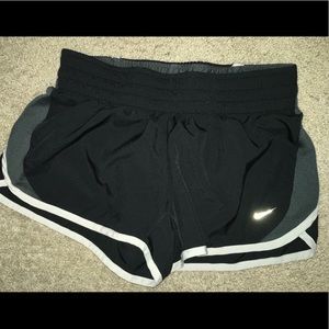 Nike Black running shorts w/lining